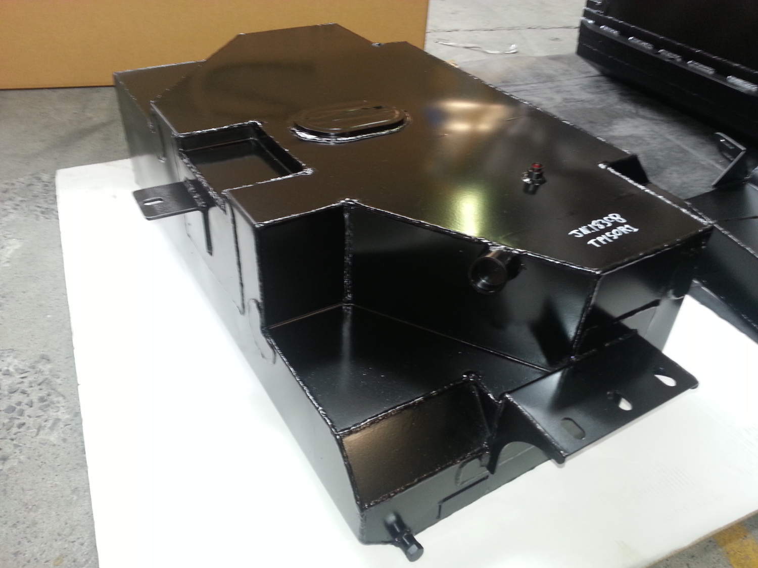 2009 Toyota prado fuel tank capacity