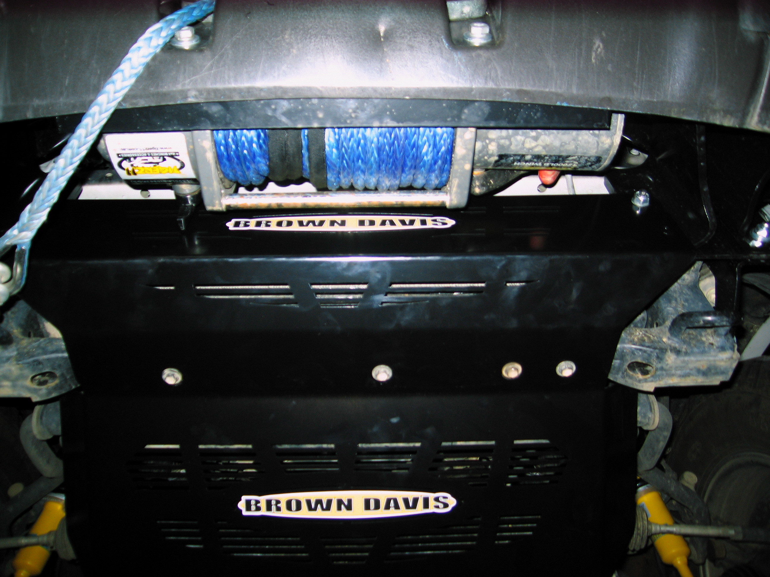 TOYOTA PRADO - 120 SERIES - ALL MODELS- THIS GUARD WILL ONLY FIT MODELS WITH A GENUINE TOYOTA SOVEREIGN BULL BAR -  UNDERGUARD